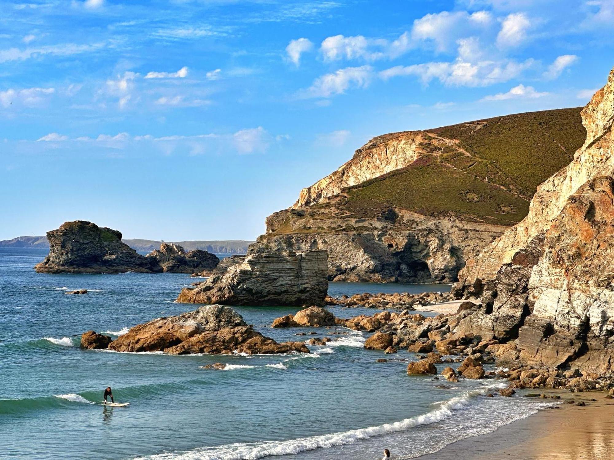 Holiday home Chy Mena. South Facing With Hot Tub & Views. St Agnes (Cornwall)